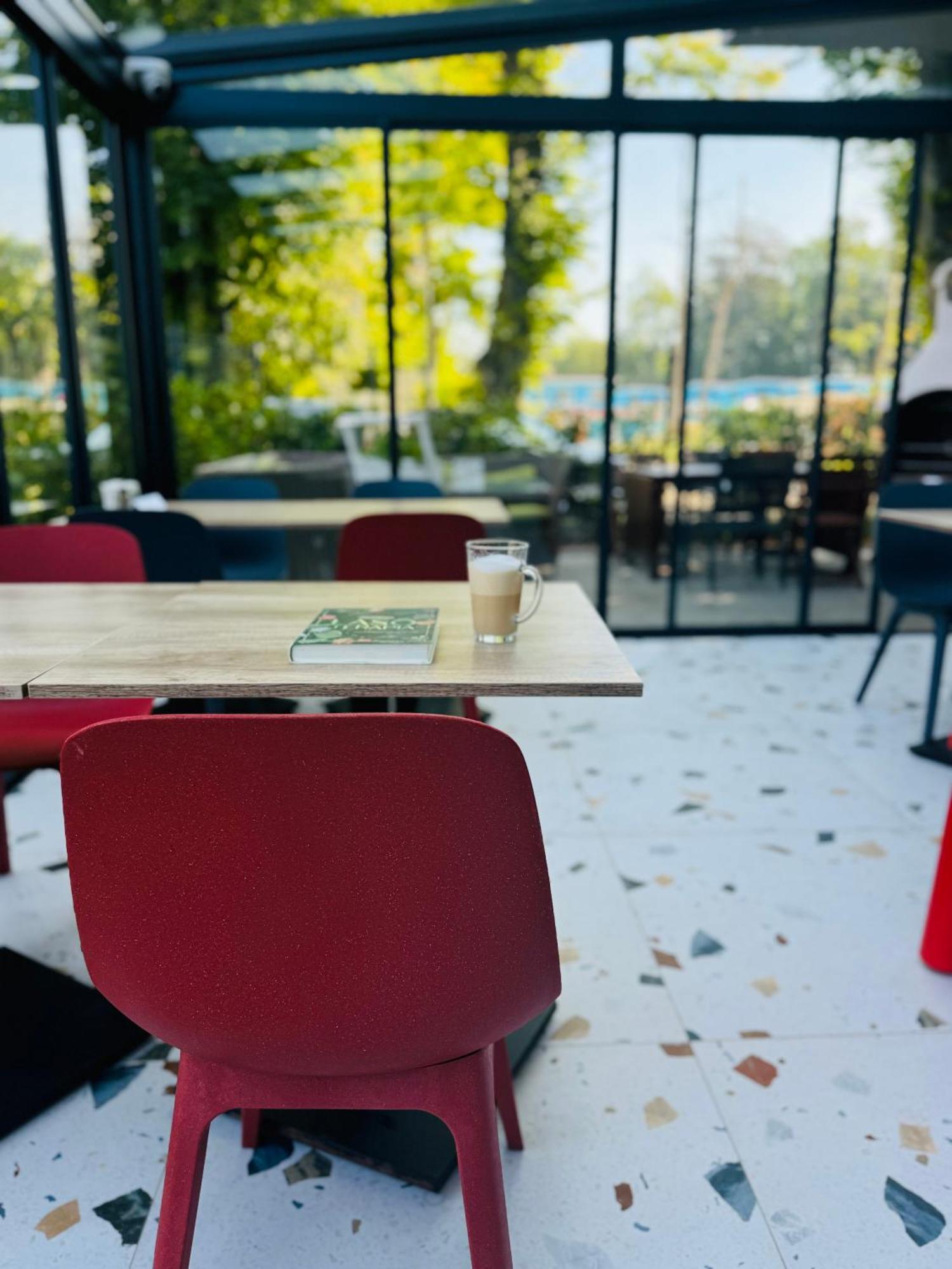 Holiday Siesta Pensjonat, Domki Rewal Εξωτερικό φωτογραφία
